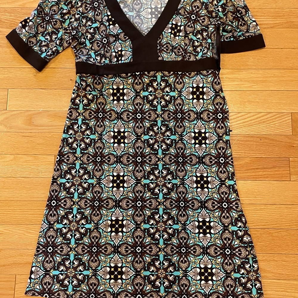 Laundry By Shelli Segal Black and Blue Geometric Midi Dress